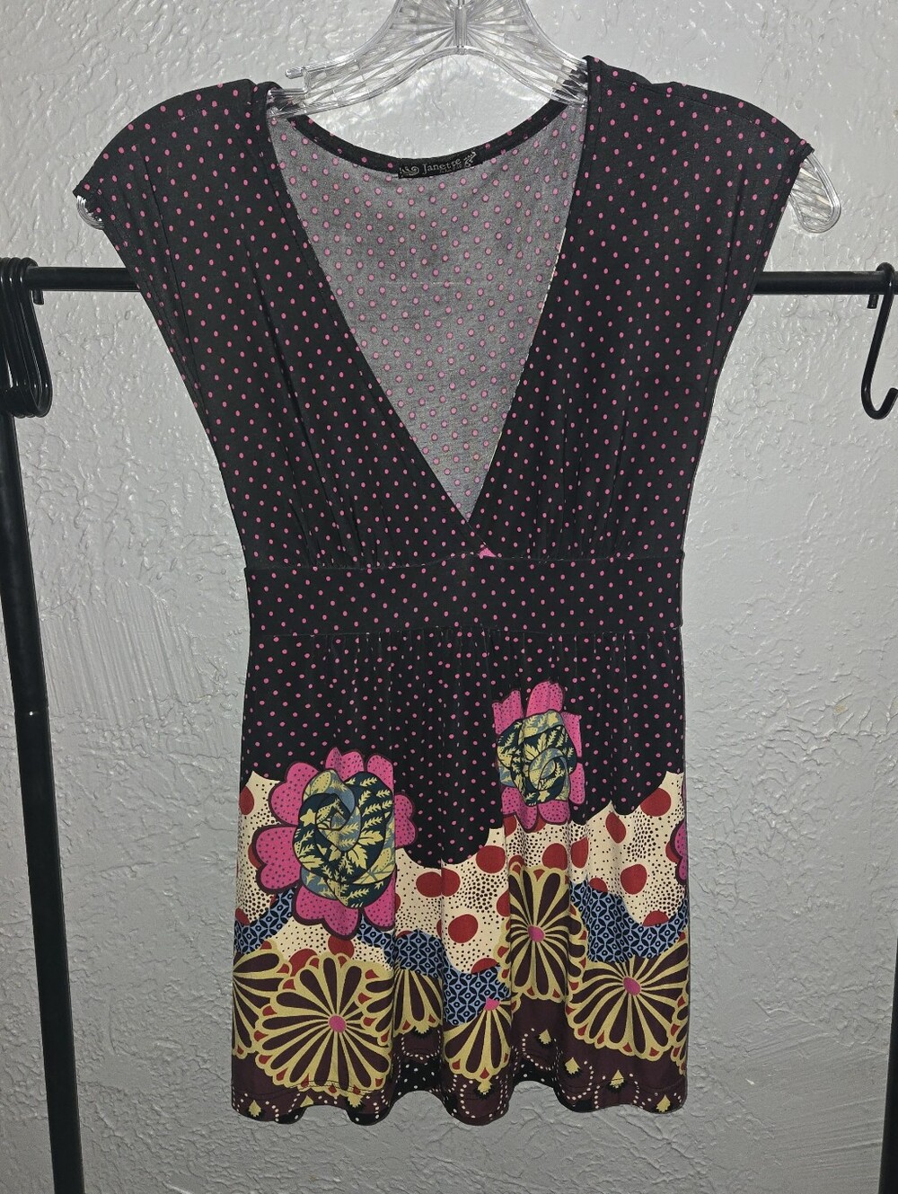 Janette Black and Pink Polka Dot Sleeveless Top with Floral Border Y2K